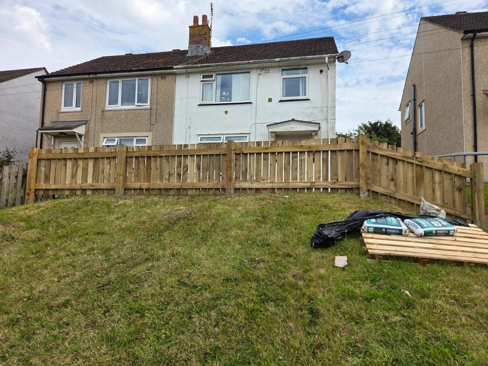 New hit and miss fence along a front garden, West Lakes Fencing work near Main Street, Egremont CA22